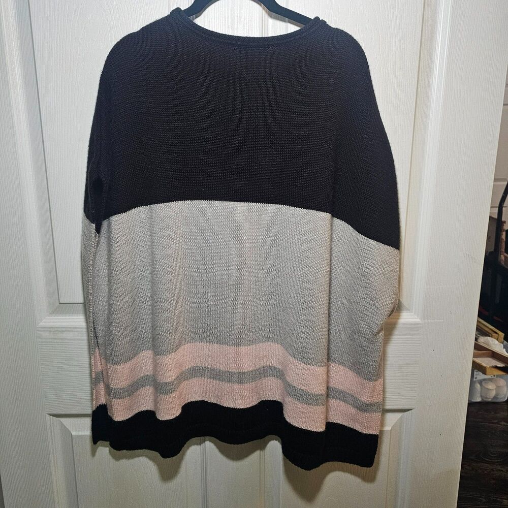 White House Black Market Black Pink And Grey Sweater Poncho Small